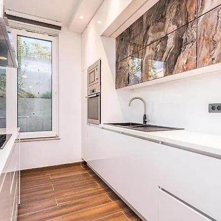 Villa Anne By Guide *