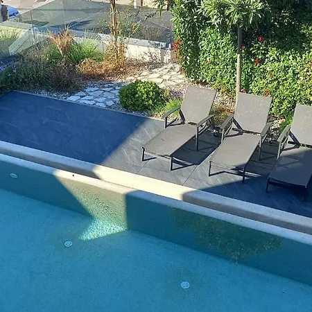 Villa Anne By Guide Vantacici